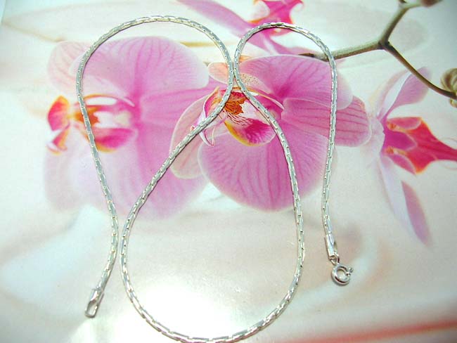 Wholesale fashion wear manufacturer, Bali art wear sterling silver oval chain necklace