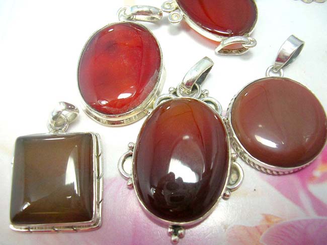 Gemstones online gift store supplier, Contemporary womens pendant with large gemstone set in 925. sterling silver frame